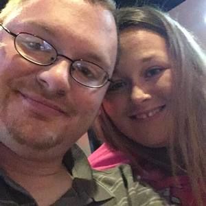 Meet your Posher, Max